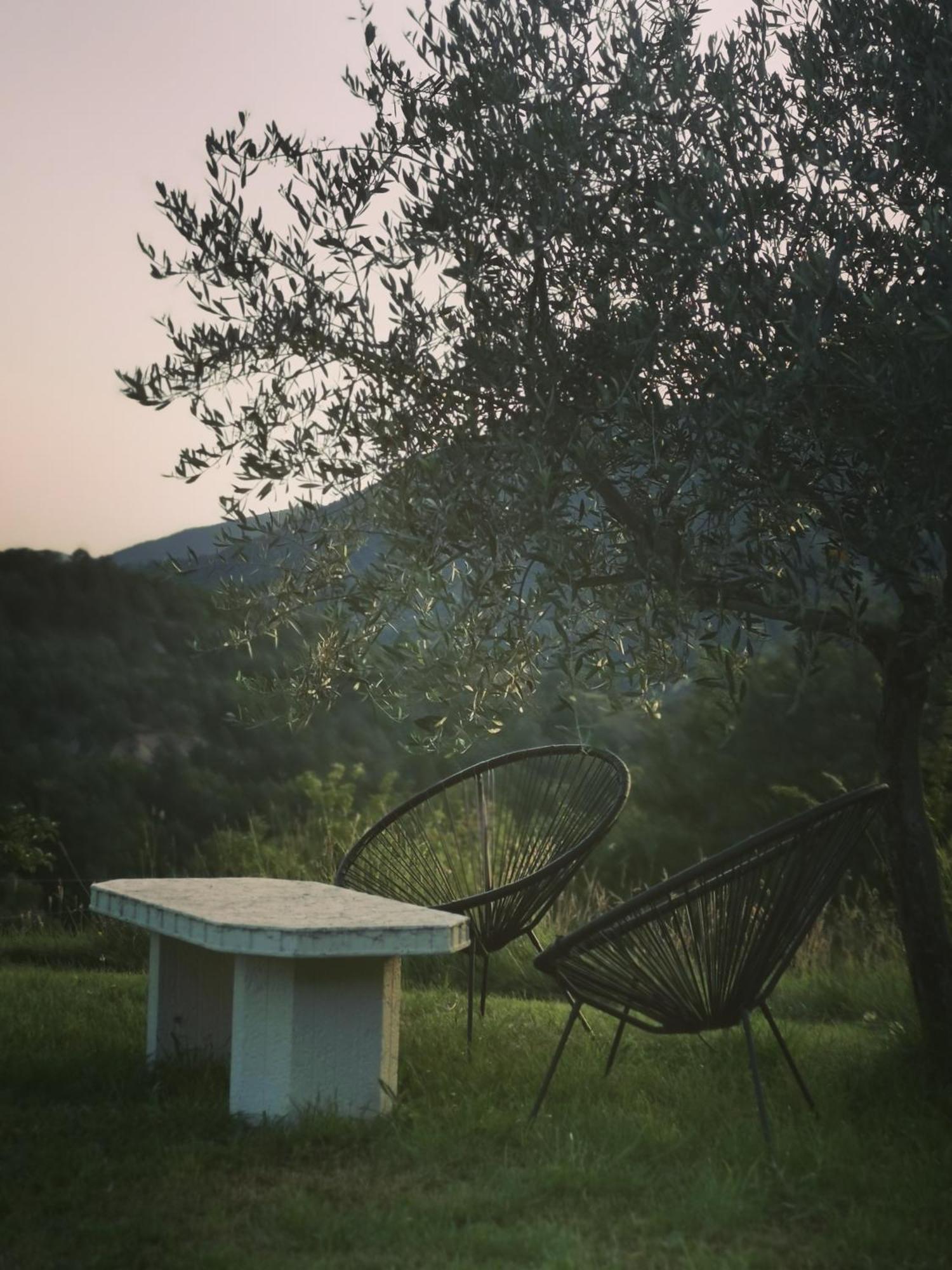 Charmant Appartement Dans Corps De Ferme Aiglun Aiglun  Dış mekan fotoğraf